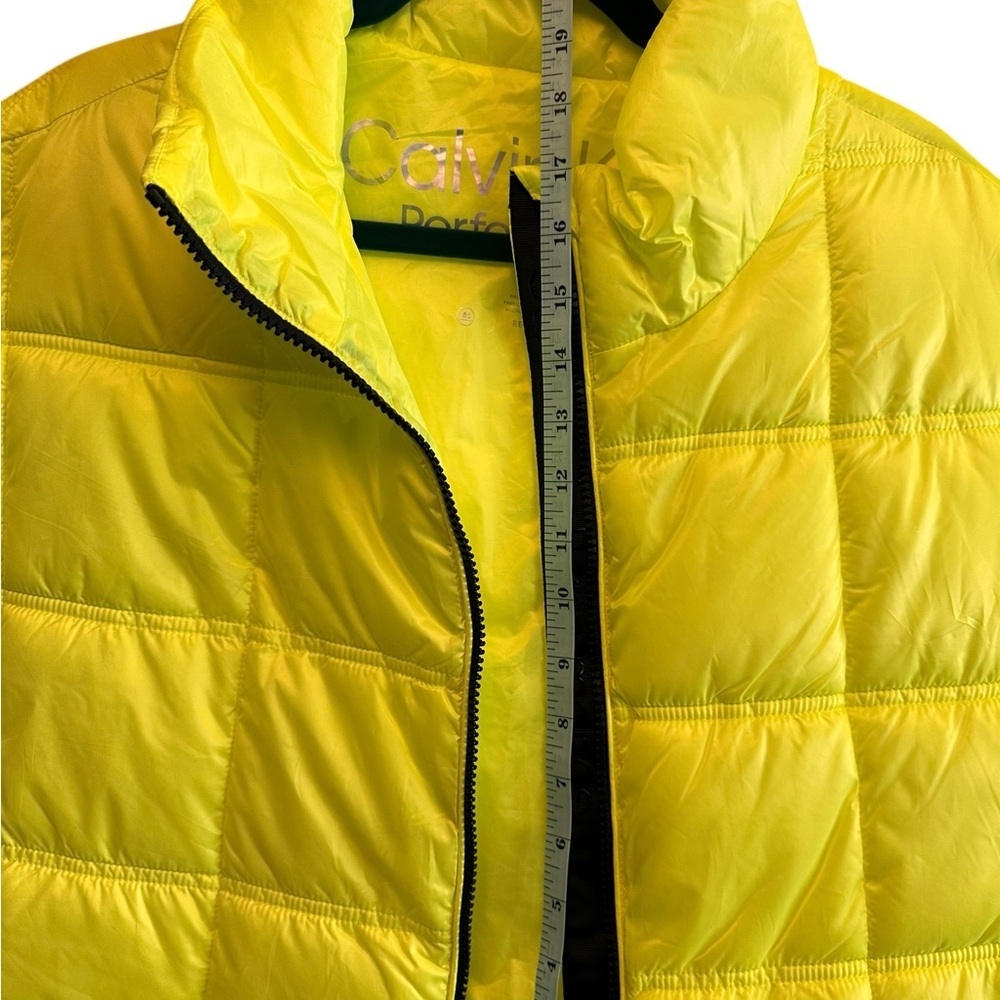 NWT Calvin Klein Puffer Vest​ - Picture 6 of 7